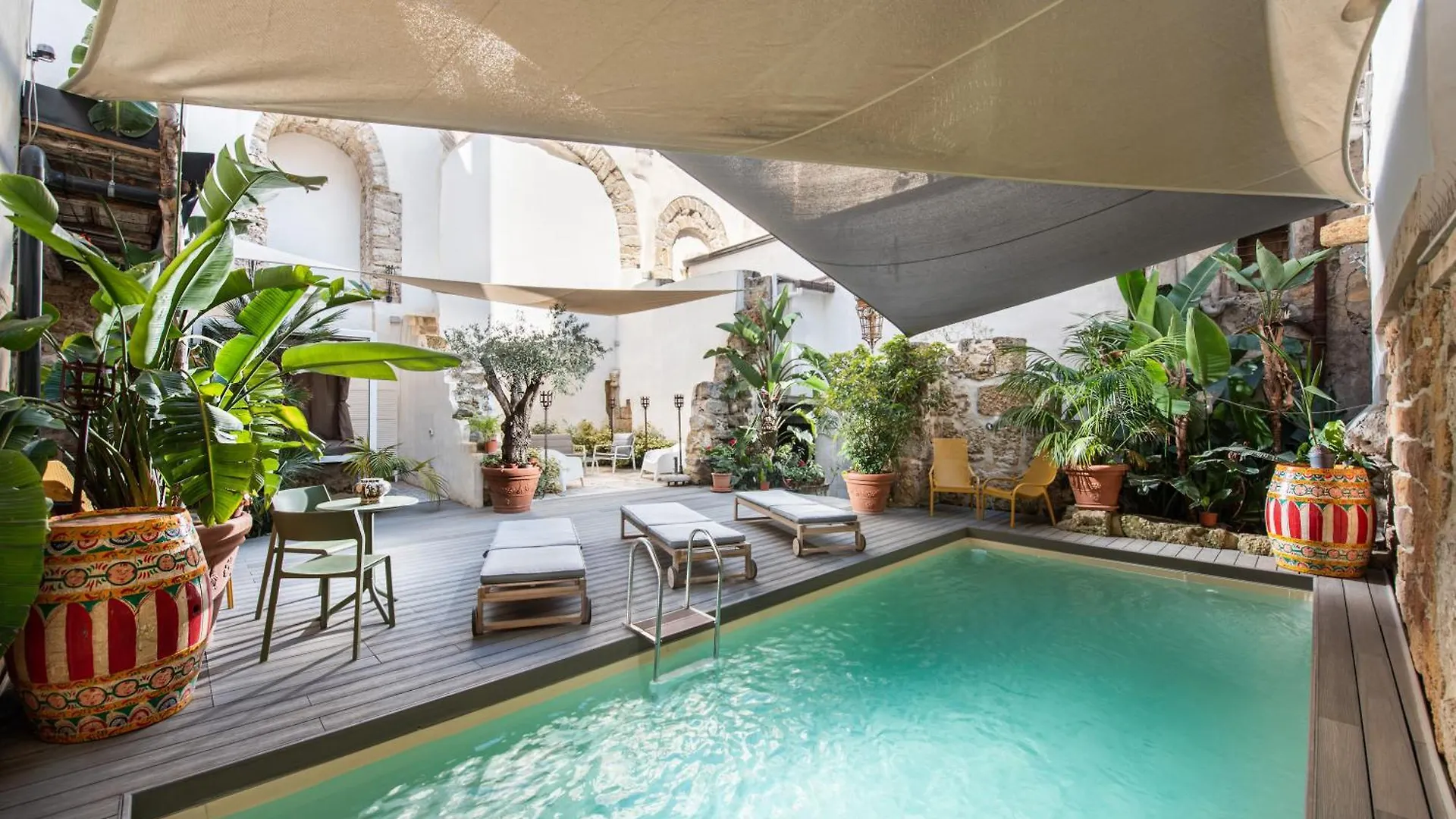 Porta Di Castro Boutique Hotel Palermo 4*,  İtalya